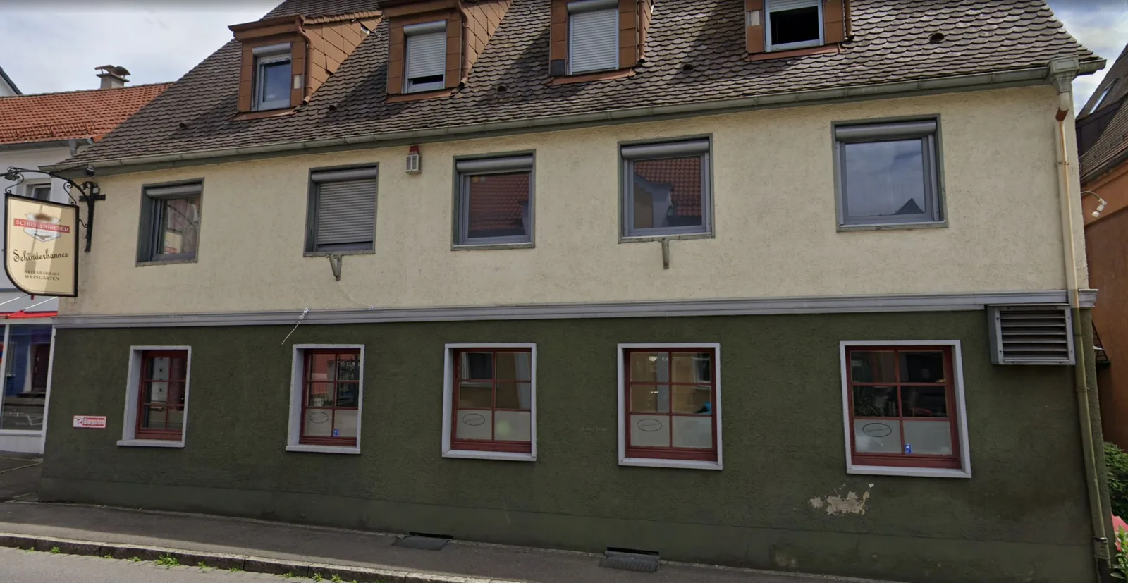 Seitenansicht des Stammlokals